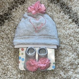 Hat & Booties set